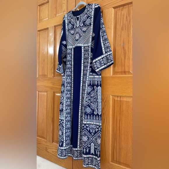Thobe Size 5 (US Sz 14-16-18) Navy Silver Embroidery Beaded Middle Eastern Dress - Picture 1 of 17